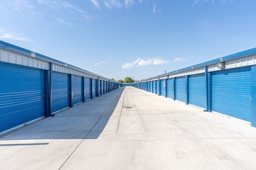 More Photos Of 183 S Austin Rd, Manteca Self Storage For Sale