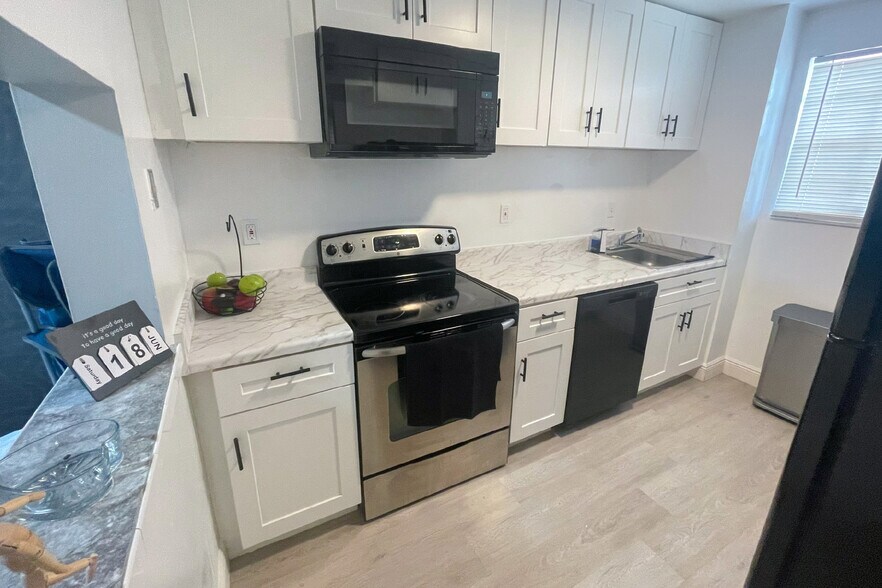 More Photos Of 2520 N Andrews Ave, Wilton Manors Apartments For Sale