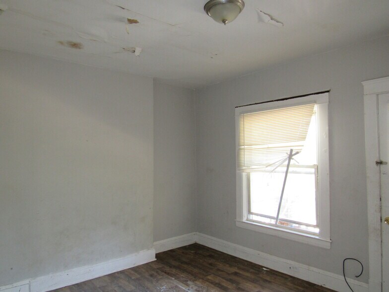 More Photos Of 932 Wheelock Rd, Cleveland Apartments For Sale