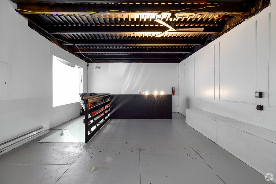 More Photos Of 54 Crosby St, New York Storefront For Lease