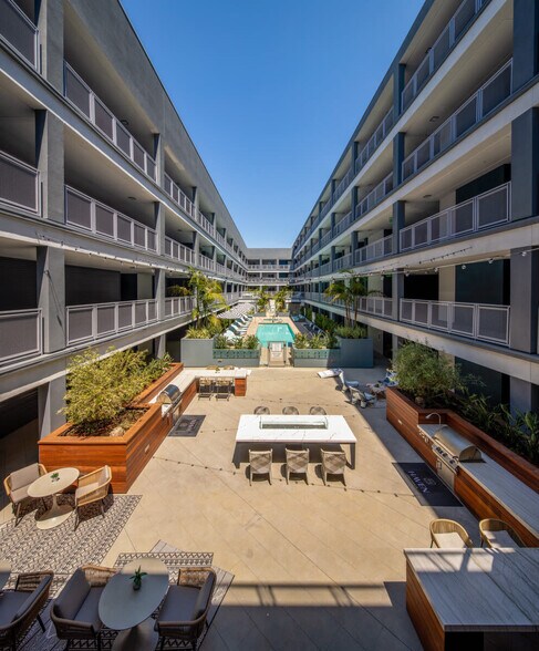 More Photos Of 11924 W Washington Blvd, Los Angeles Apartments For Lease