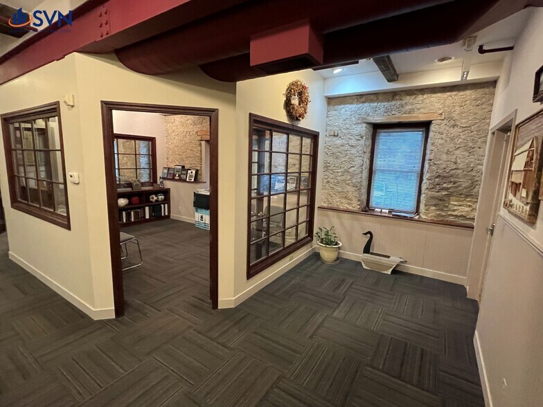 More Photos Of 28 N Bennett St, Geneva Loft Creative Space For Lease