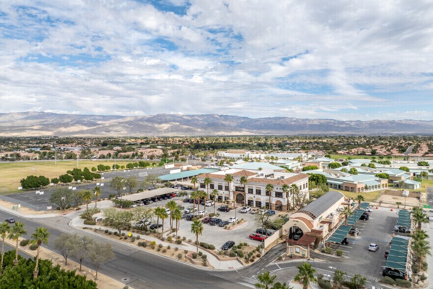 More Photos Of 43576 Washington St, La Quinta Medical For Lease