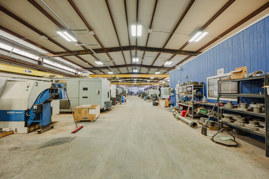 More Photos Of 12915 W County Road 122, Odessa Warehouse For Sale