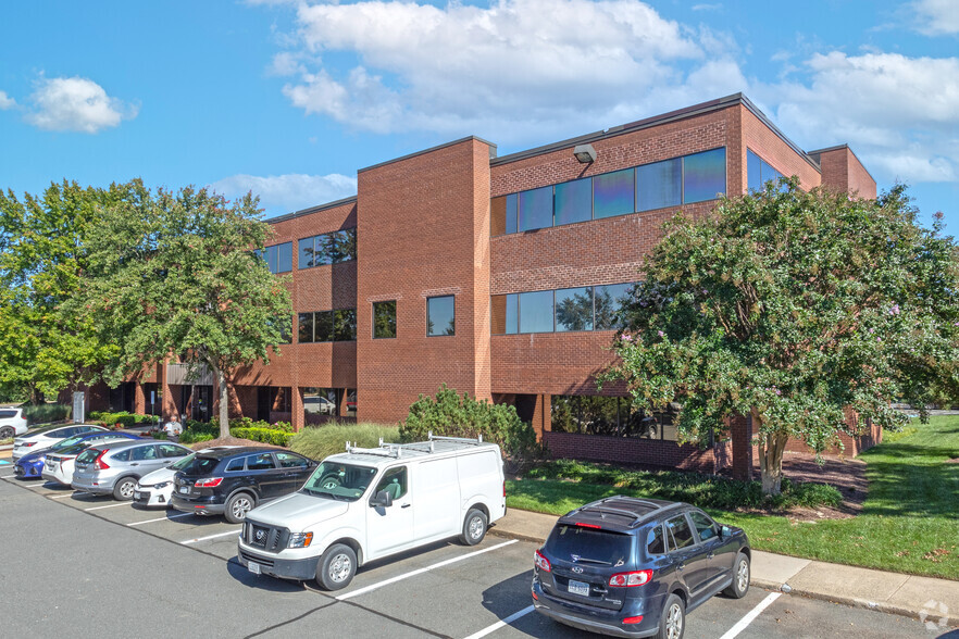 Primary Photo Of 11208 Waples Mill Rd, Fairfax Unknown For Lease