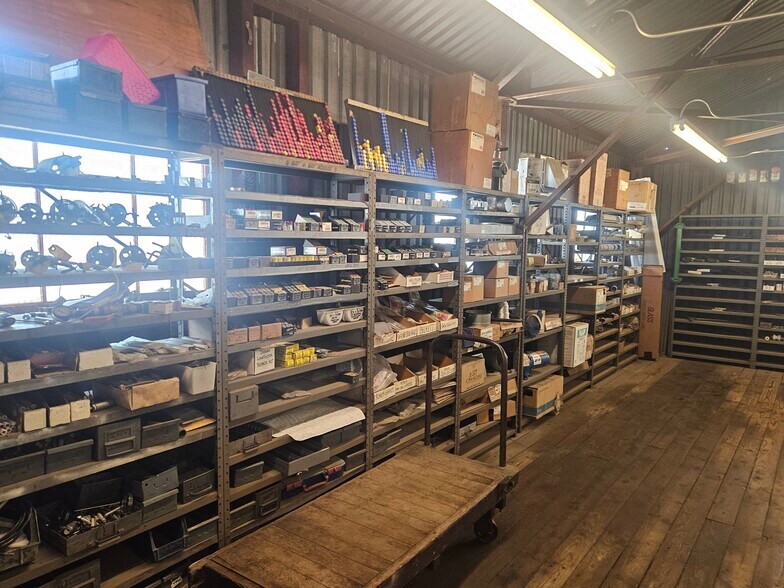 More Photos Of 173 Water St, Bridgeton Warehouse For Sale