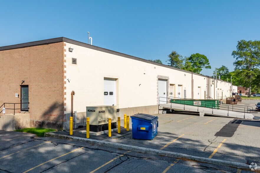 More Photos Of 100-106 South St, Hopkinton Light Manufacturing For Lease