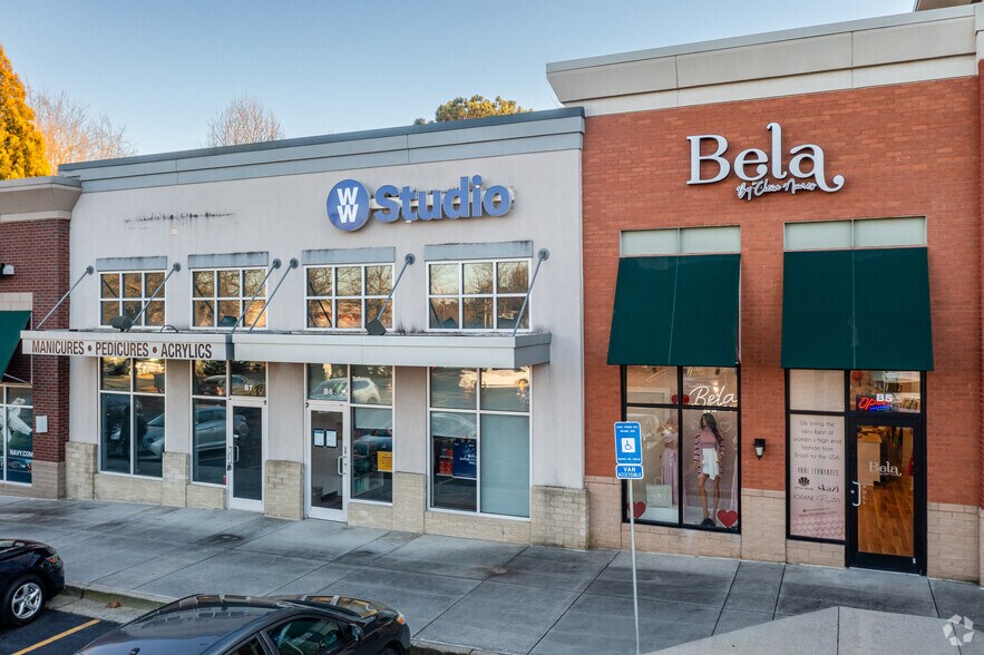 More Photos Of 2700 Cobb Pky, Smyrna Unknown For Lease