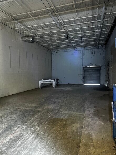 More Photos Of 1020-1112 W Main St, Gun Barrel City Freestanding For Lease