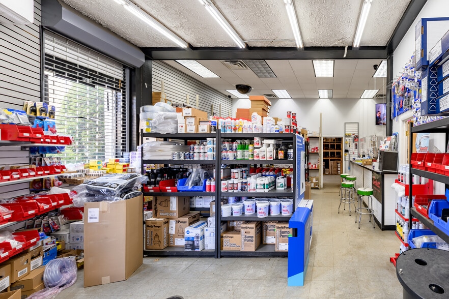 More Photos Of 1090 W Jericho Tpke, Commack Storefront Retail Office For Sale