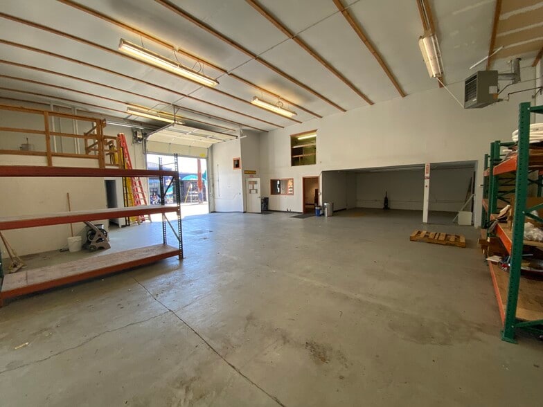 More Photos Of 651 N Russell St, Portland Industrial For Lease