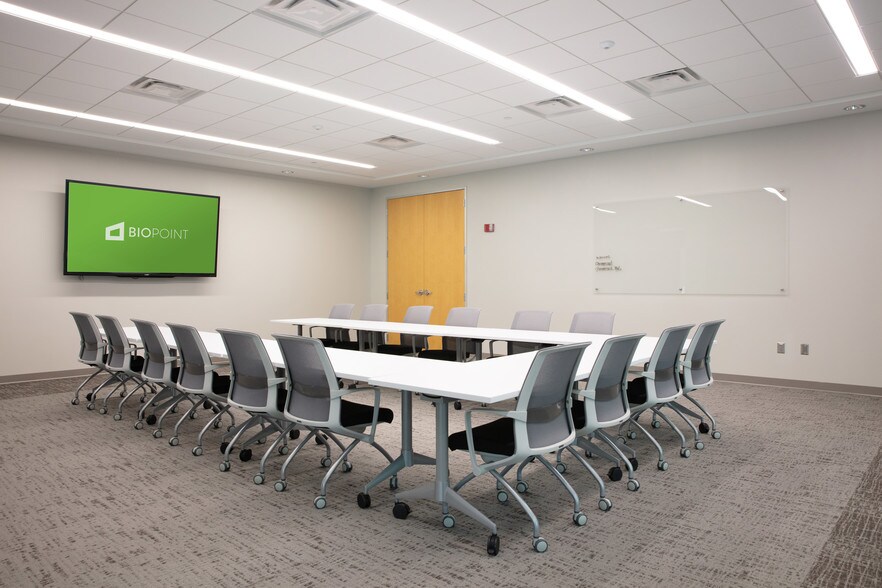 More Photos Of 20 TW Alexander Dr, Research Triangle Pk Research And Development For Lease