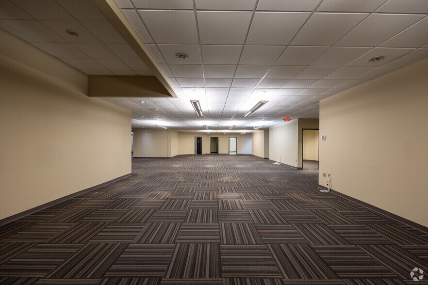 More Photos Of 303 Research Dr, Peachtree Corners Research And Development For Lease