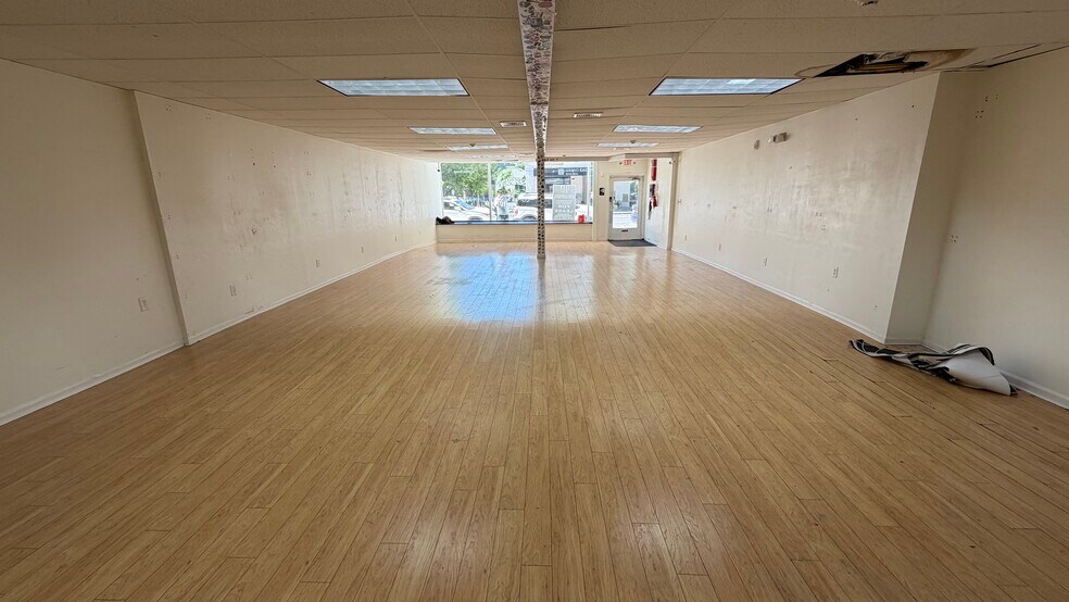 More Photos Of 135-137 Northampton St, Easton Storefront Retail Residential For Lease