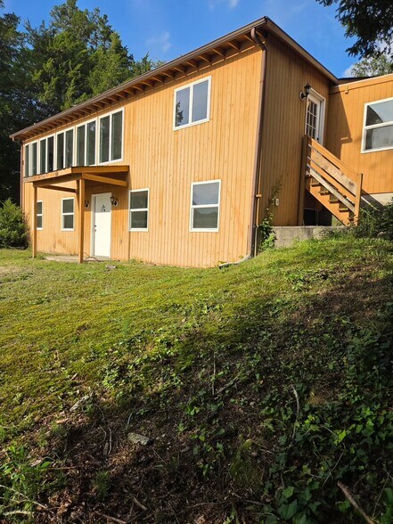 More Photos Of 476 S Burlington Rd, Bridgeton Sports And Entertainment For Sale