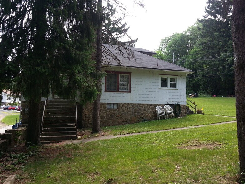 More Photos Of 71 Dreamland Park Dr, Fleetwood Apartments For Sale