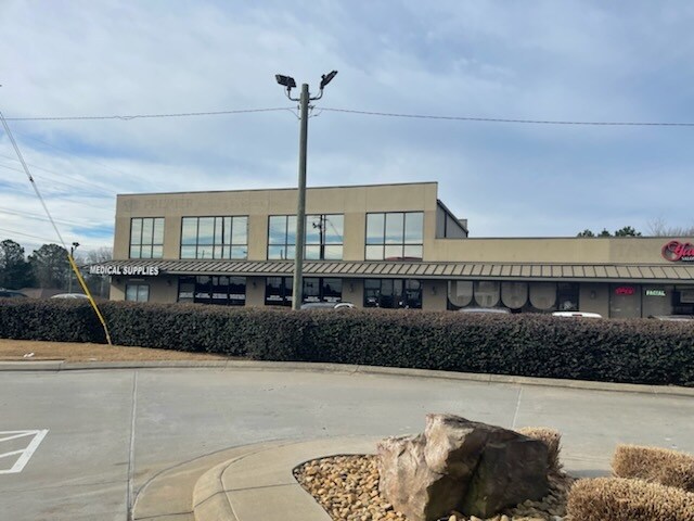 More Photos Of 134 Hurricane Shoals Rd, Lawrenceville Storefront Retail Office For Sale