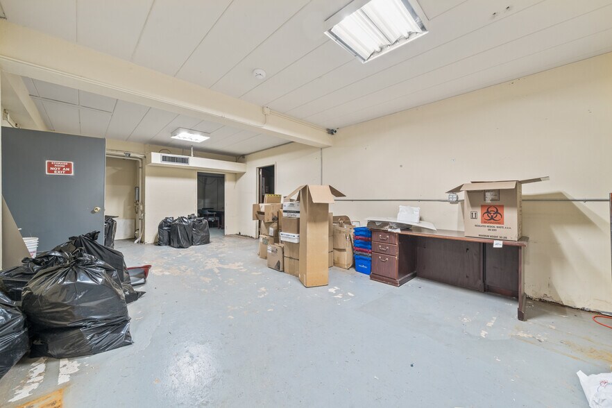 More Photos Of 861-863 Broadway, Bayonne General Retail For Sale