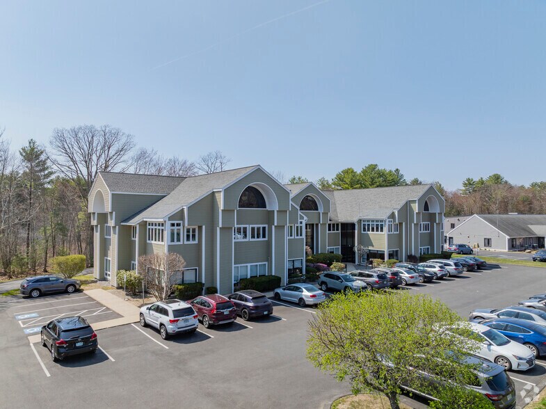 More Photos Of 90 Stiles Rd, Salem Loft Creative Space For Sale