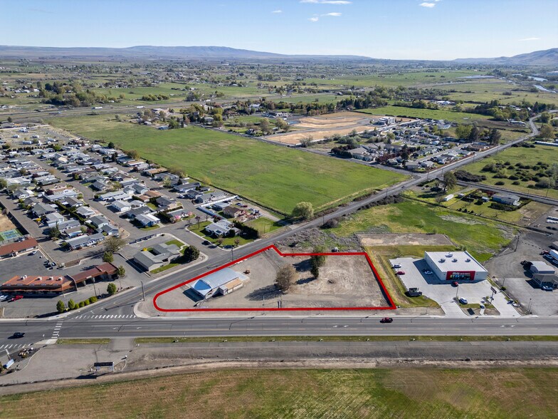 More Photos Of 391 Wine Country Rd, Prosser Freestanding For Sale