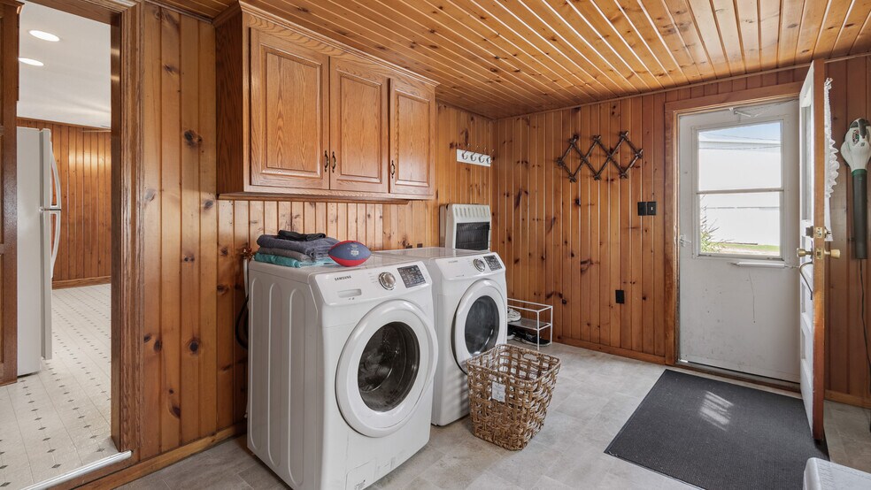 More Photos Of 10432 Township Road 65, Killbuck Land For Sale