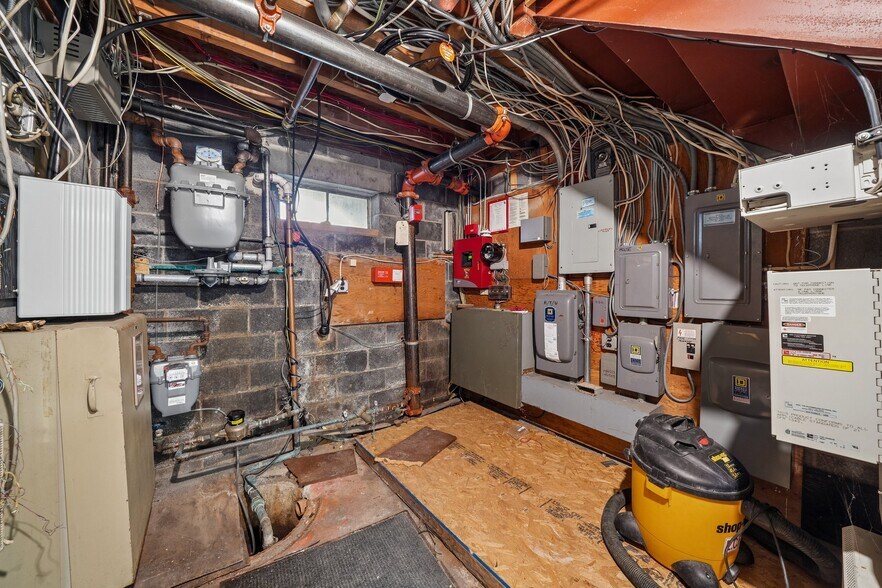 More Photos Of 616 E Palisade Ave, Englewood Cliffs Office For Sale