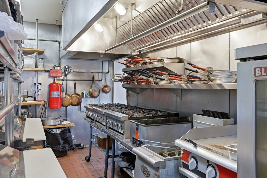 More Photos Of 424 N Main St, Souderton Restaurant For Sale