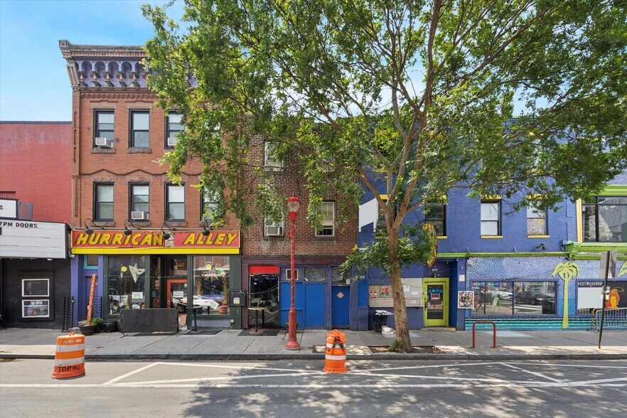 Primary Photo Of 342 South St, Philadelphia Storefront Retail Residential For Sale