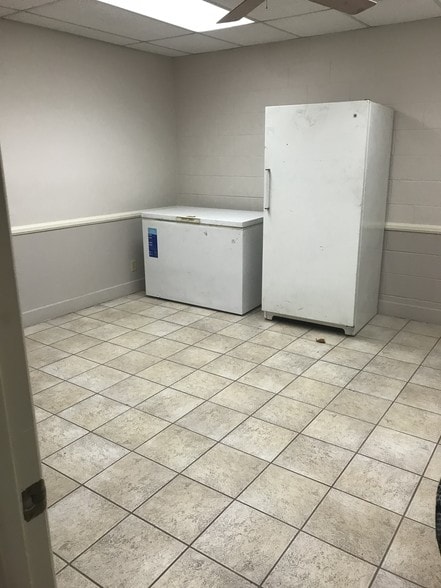 More Photos Of 313 W F St, Ontario Medical For Lease