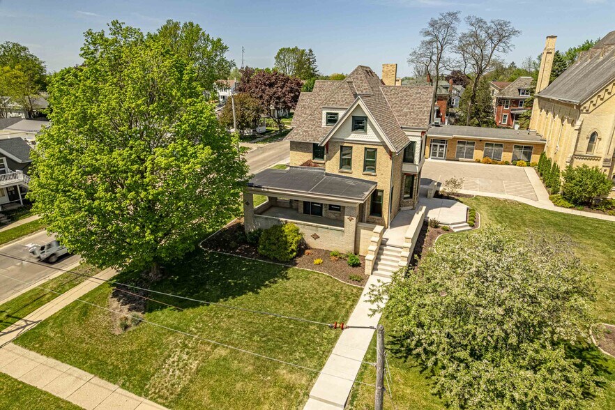 More Photos Of 1303 11th St, Monroe Storefront Retail Office For Lease