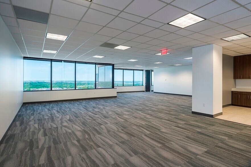 More Photos Of 2221 Lakeside Blvd, Richardson Office For Sale