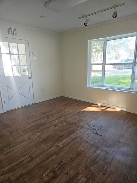 More Photos Of 10432 LeMoyne Blvd, Diberville Office For Sale