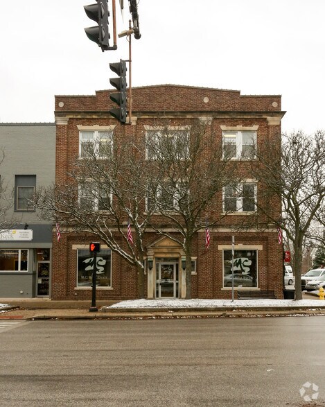 More Photos Of 102 Main St, Wadsworth Office For Lease