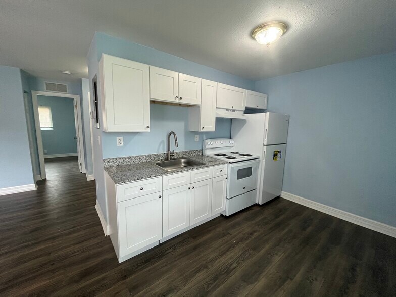 More Photos Of 1109 NW 6th Ave, Pompano Beach Apartments For Sale