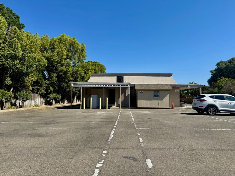 More Photos Of 4500 47th Ave, Sacramento Medical For Lease