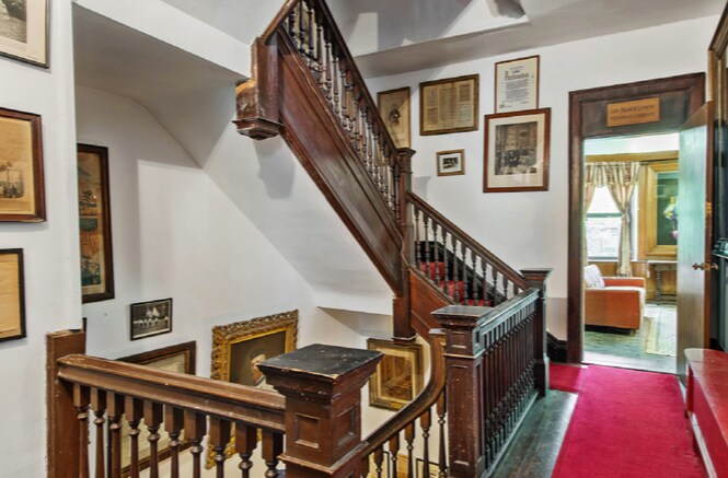 More Photos Of 307 W 91st St, New York Specialty For Lease