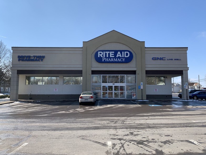 Primary Photo Of 400 W 2nd St, Berwick Drugstore For Sale