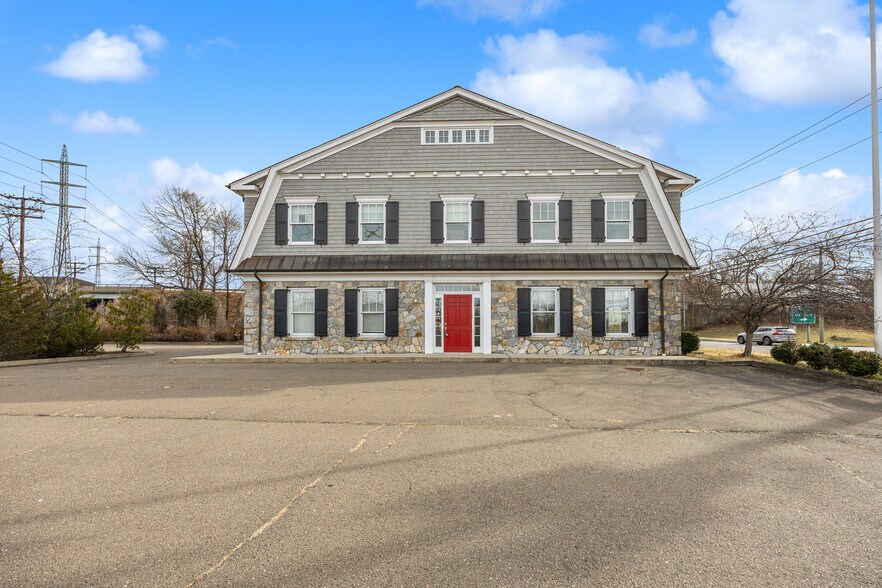 Primary Photo Of 76 Tokeneke Rd, Darien Office For Lease
