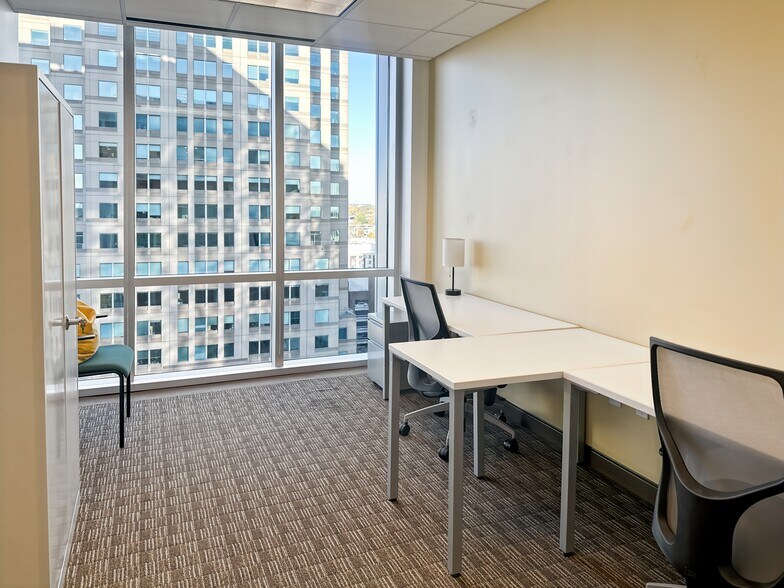More Photos Of 421 fayetteville St, Raleigh Coworking Space
