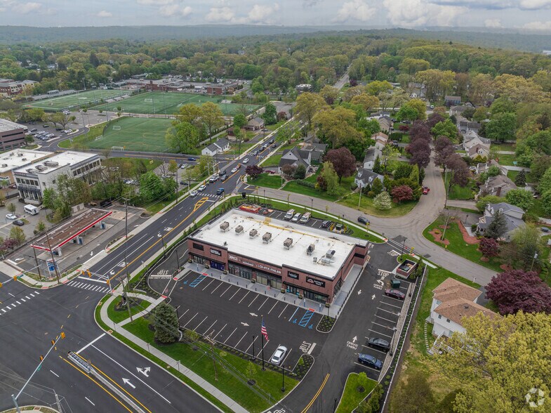 More Photos Of 1591-1593 Alps Rd, Wayne General Retail For Lease