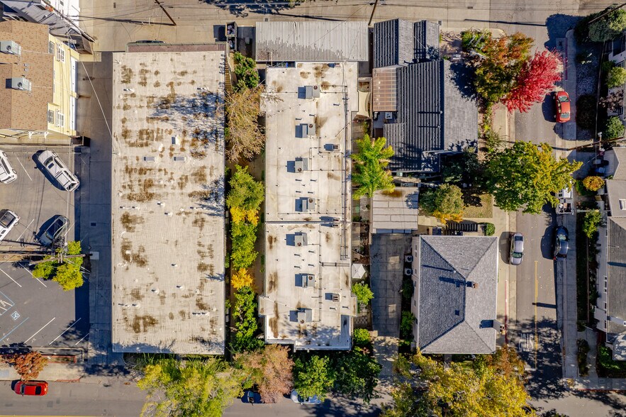 More Photos Of 1043 39th St, Sacramento Apartments For Sale