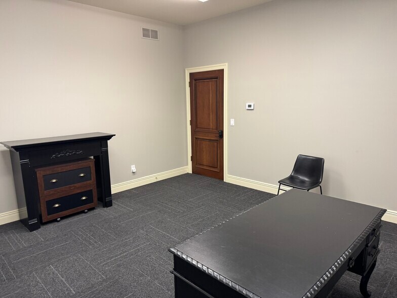 More Photos Of 1266 Duanesburg Rd, Schenectady Office For Lease
