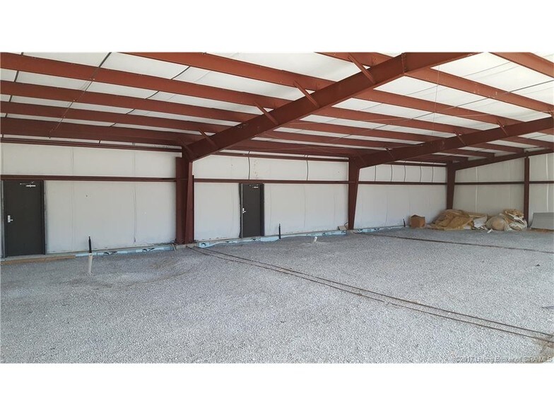 More Photos Of 326 Indiana Ave, Sellersburg Office For Lease