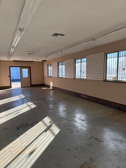 More Photos Of 22020 Old 44 Dr, Palo Cedro Freestanding For Lease