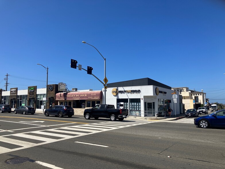 Primary Photo Of 243 Pacific Coast Hwy, Hermosa Beach Storefront For Lease