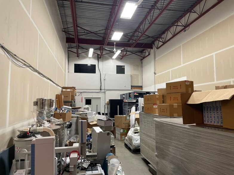 More Photos Of 9295 198th St, Langley Twp Warehouse For Sale