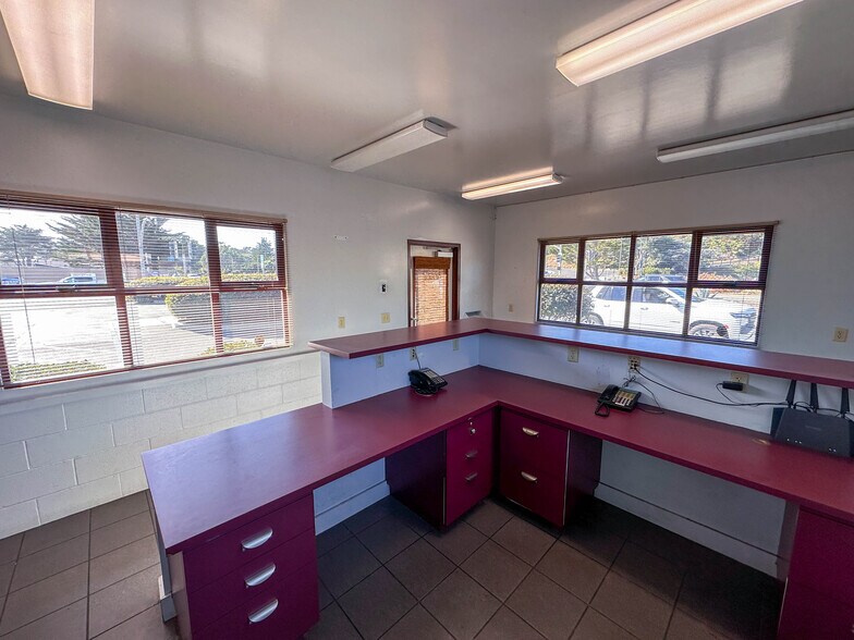 More Photos Of 2100 Del Monte Ave, Monterey Auto Repair For Sale