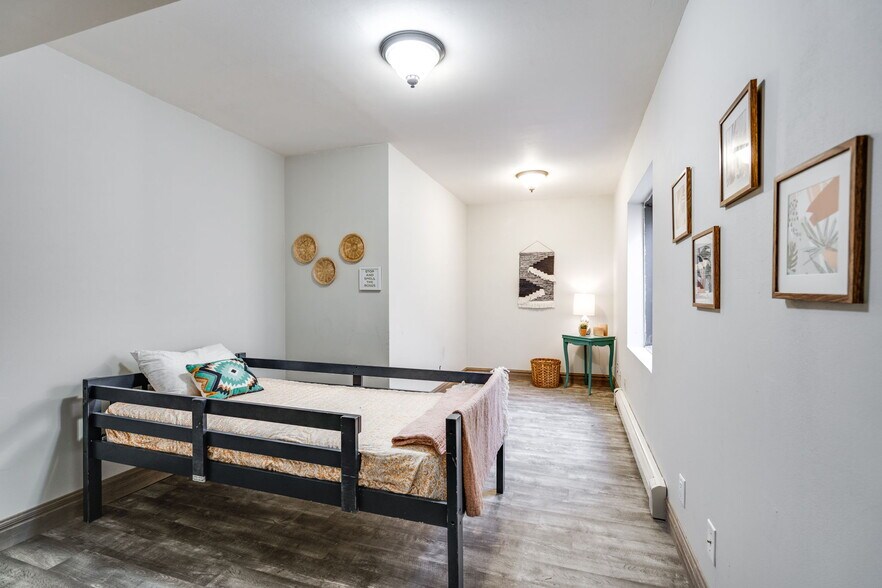 More Photos Of 13231 Dillon St, Brighton Specialty For Sale