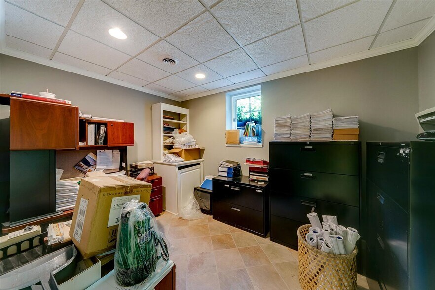 More Photos Of 55 Sullys Trl, Pittsford Office For Lease