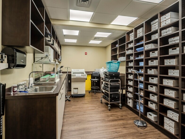 More Photos Of 21020 State Road 7, Boca Raton Medical For Sale